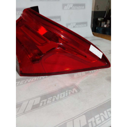 Lanterna Lado Direito Chevrolet Prisma Fumê C-77 Ano 2017 2018 2019 - Usado
