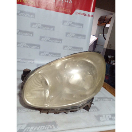 Farol Esquerdo Nissan March N-16 Ano 2011 2012 2013 2014 Usado