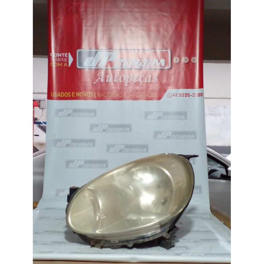 Farol Esquerdo Nissan March N-16 Ano 2011 2012 2013 2014 Usado