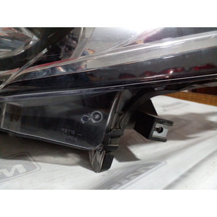 Farol Esquerdo Toyota Corolla c/ Led T-37 Ano 2017 2018 2019 2020 - Usado 