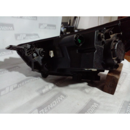 Farol Direito Hyundai Creta Hy-24 Ano 2017 2018 2019 2020 2021 - Usado