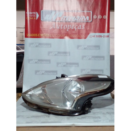 Farol Esquerdo Nissan Versa N-17 Ano 2015 2016 2017 2018 2019 2020 2021 - Usado