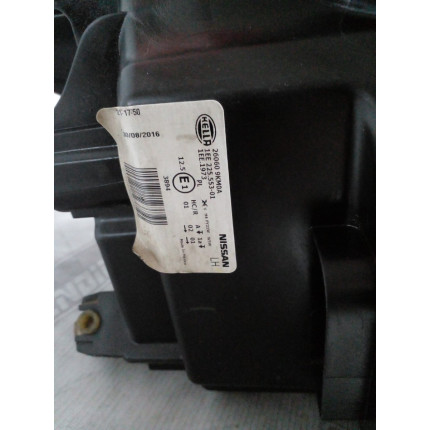 Farol Esquerdo Nissan Versa N-17 Ano 2015 2016 2017 2018 2019 2020 2021 - Usado