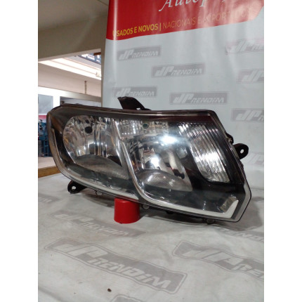 Farol Direito Renault Sandero-Logan Re-50 Ano 2014 2015 2016 2017 2018 2019 2020 - Usado