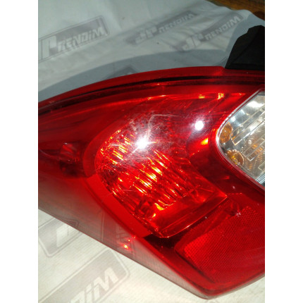 Lanterna Lado Esquerdo Nissan Versa N-09 Ano 2012 2013 2014 2015 2016 2017 2018 2019 2020 - Usado