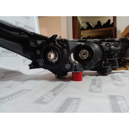 Farol Esquerdo Toyota Corolla T-04 Ano 2015 2016 2017 - Usado