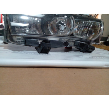 Farol Esquerdo Toyota Corolla T-04 Ano 2015 2016 2017 - Usado