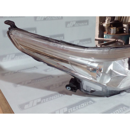 Farol Direito Toyota Yaris Cromado T-14 Ano 2018 2019 2020 2021 2022 - Usado
