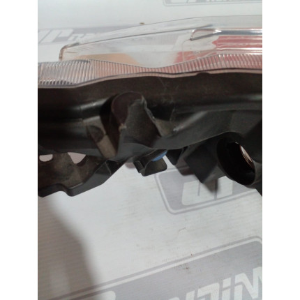 Farol Direito Toyota Yaris Cromado T-15 Ano 2018 2019 2020 2021 2022 - Usado