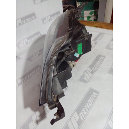 Farol Direito Toyota Etios Máscara Negra T-19 Ano 2018 2019 2020 2021 - Usado