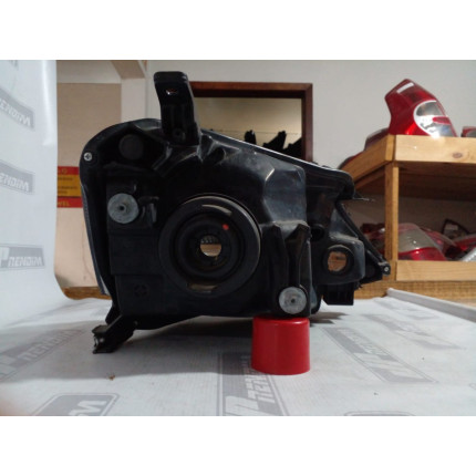 Farol Esquerdo Toyota Etios Máscara Negra T-21 Ano 2018 2019 2020 2021 - Usado