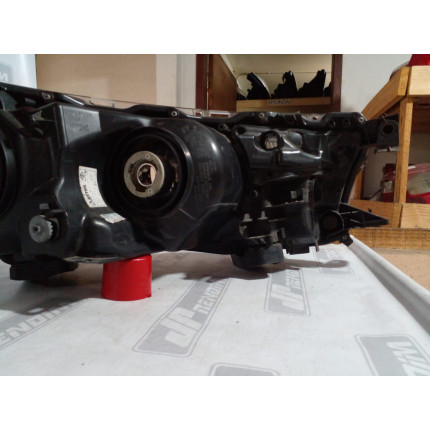 Farol Esquerdo Toyota Corolla T-22 Ano 2015 2016 2017 - Usado