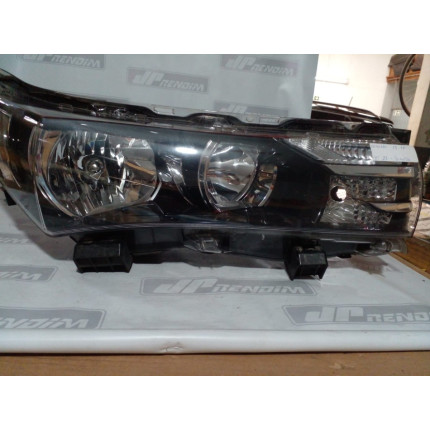 Farol Direito Toyota Corolla T-23 Ano 2015 2016 2017 - Usado