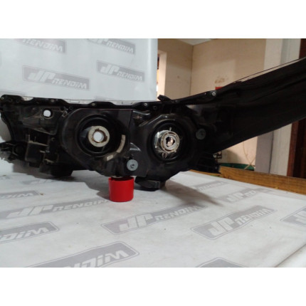 Farol Direito Toyota Corolla T-23 Ano 2015 2016 2017 - Usado