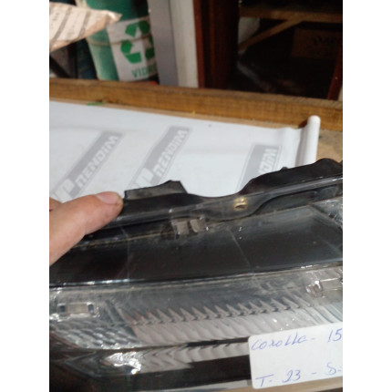 Farol Direito Toyota Corolla T-23 Ano 2015 2016 2017 - Usado