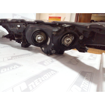 Farol Direito Toyota Corolla T-27 Ano 2015 2016 2017 - Usado