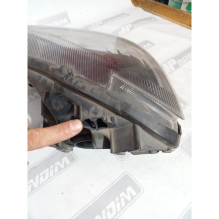 Farol Direito Toyota Etios Máscara Negra T-30 Ano 2018 2019 2020 2021 - Usado