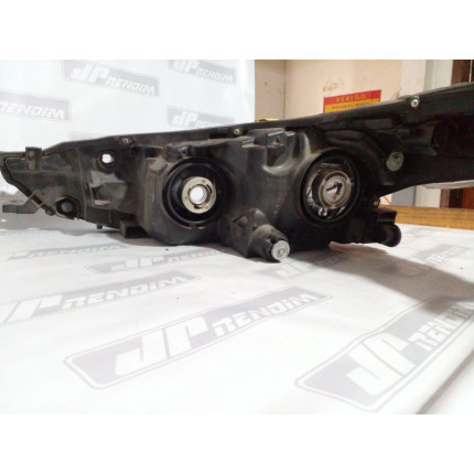 Farol Direito Toyota Yaris Cromado T-31 Ano 2018 2019 2020 2021 2022 - Usado