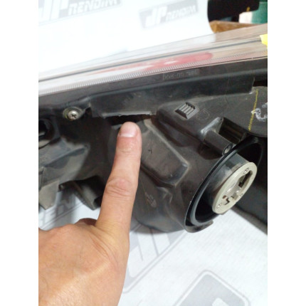 Farol Direito Toyota Yaris Cromado T-31 Ano 2018 2019 2020 2021 2022 - Usado