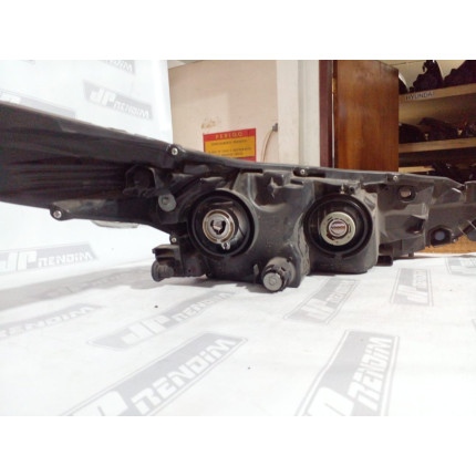 Farol Esquerdo Toyota Yaris Cromado T-32 Ano 2018 2019 2020 2021 2022 - Usado