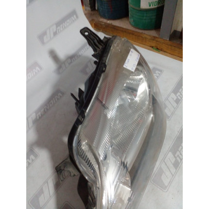 Farol Esquerdo Toyota Etios T-33 Ano 2013 2014 2015 2016 2017 2018 - Usado