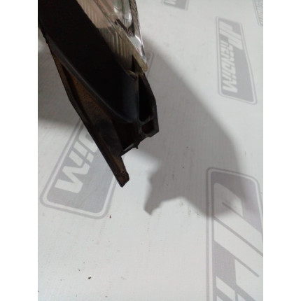 Farol Direito Chevrolet Cobalt C-20 Ano 2012 2013 2014 2015 - Usado