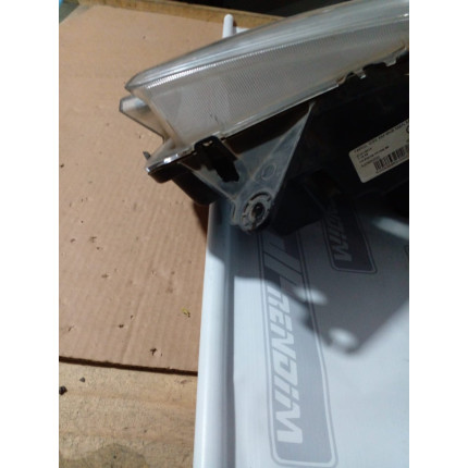 Farol Direito Chevrolet Cobalt C-20 Ano 2012 2013 2014 2015 - Usado