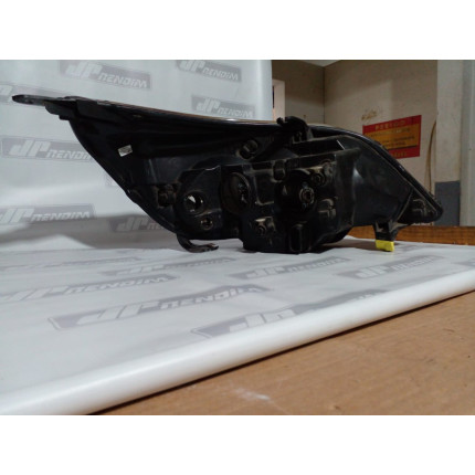 Farol Esquerdo Chevrolet Ágile-Montana Máscara Negra C-21 Ano 2009 2010 2011 2012 2013 - Usado