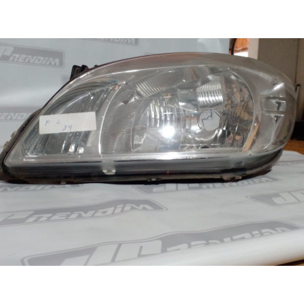 Farol Esquerdo Chevrolet Celta C-24 Ano 2006 2007 2008 2009 2010 2011 a 2015 - Usado