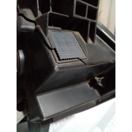 Farol Esquerdo Chevrolet Ônix Plus C-29 Ano 2020 2021 2022 2023 - Usado