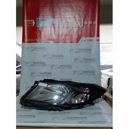 Farol Esquerdo Chevrolet Ônix-Prisma Máscara Negra C-31 Ano 2012 2013 2014 2015 2016 2017 2018 2019 - Usado