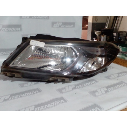 Farol Esquerdo Chevrolet Ônix-Prisma Máscara Negra C-31 Ano 2012 2013 2014 2015 2016 2017 2018 2019 - Usado