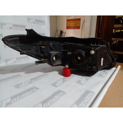 Farol Esquerdo Chevrolet Ônix-Prisma Máscara Negra C-31 Ano 2012 2013 2014 2015 2016 2017 2018 2019 - Usado