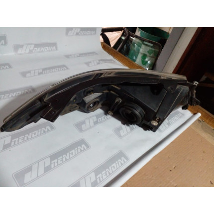 Farol Esquerdo Chevrolet Ônix-Prisma Máscara Negra C-31 Ano 2012 2013 2014 2015 2016 2017 2018 2019 - Usado