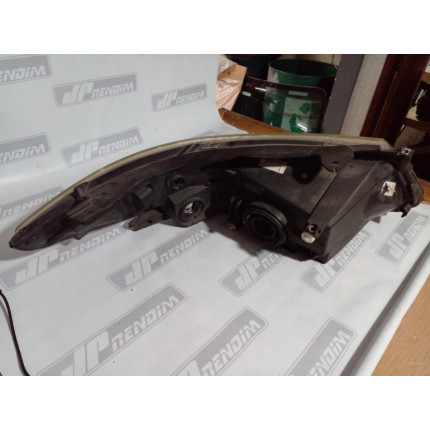 Farol Esquerdo Chevrolet Ônix-Prisma Lente Azul C-32 Ano 2013 2014 2015 2016 2017 2018 2019 - Usado