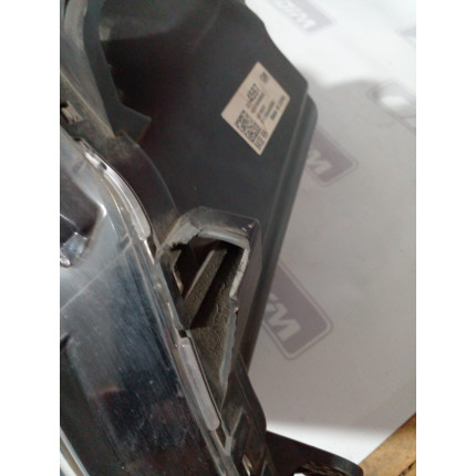 Farol Direito Chevrolet Ônix-Prisma C-39 Ano 2017 2018 2019 - Usado