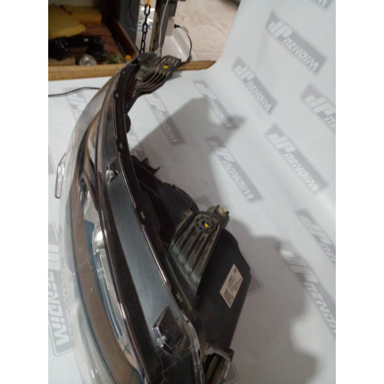 Farol Direito Chevrolet Ônix-Prisma C-39 Ano 2017 2018 2019 - Usado