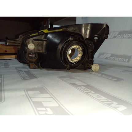 Farol Direito Chevrolet Corsa Classic C-40 Ano 2011 2012 2013 2014 2015 2016 - Usado
