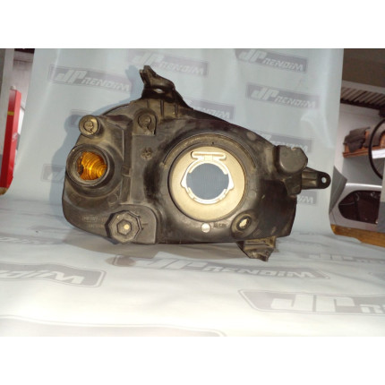 Farol Esquerdo Chevrolet Corsa C-42 Ano 2000 2001 2002 2003 2004 2005 a 2010 - Usado