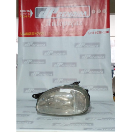 Farol Esquerdo Chevrolet Corsa C-42 Ano 2000 2001 2002 2003 2004 2005 a 2010 - Usado