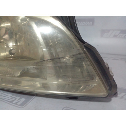 Farol Direito Chevrolet Celta C-53 Ano 2007 2008 2009 2010 2011 - Usado