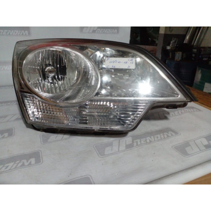 Farol Direito Chevrolet Captiva C-56 Ano 2008 2009 2010 2011 2012 - Usado