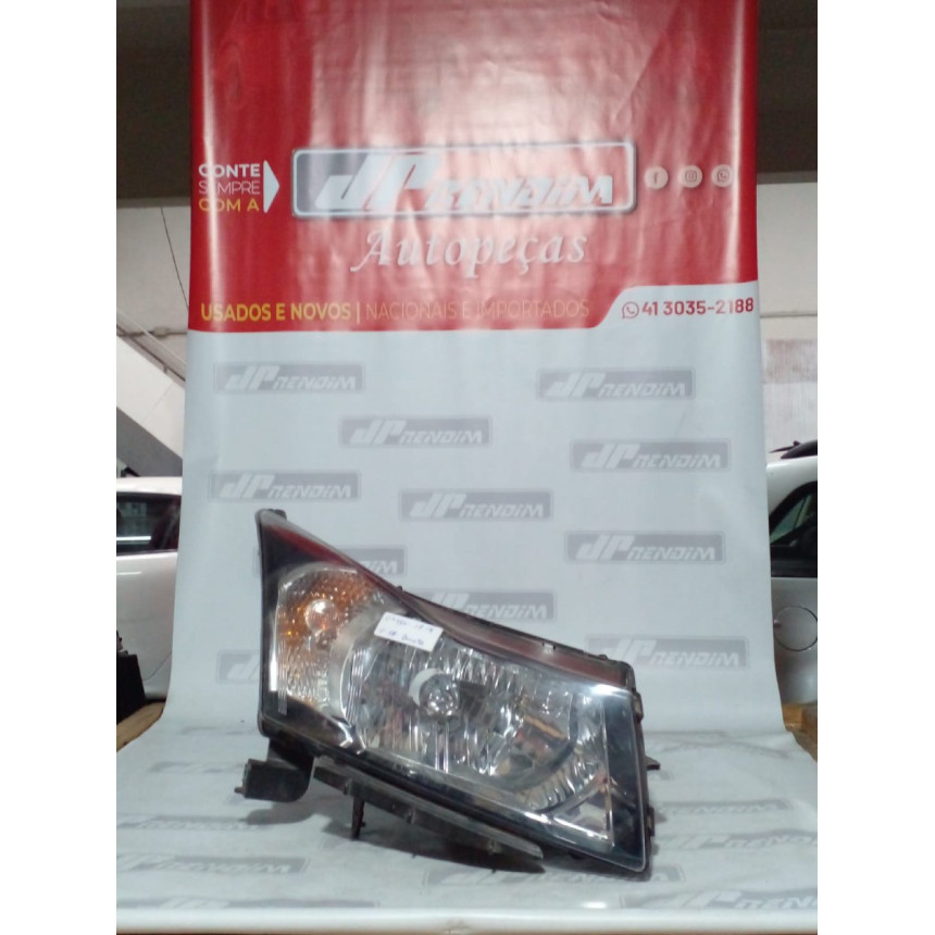 Farol Direito Chevrolet Cruze C-58 Ano 2012 2013 2014 - Usado