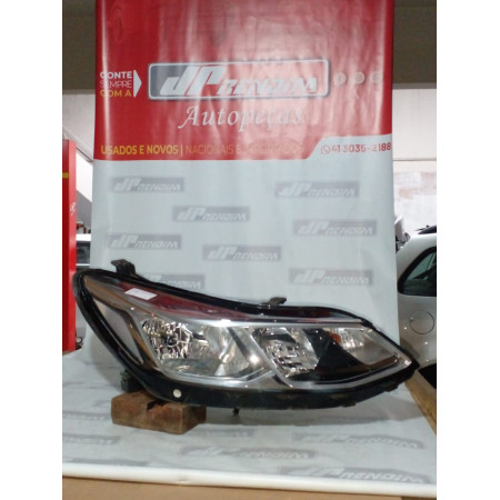 Farol Direito Chevrolet Cruze Hatch Sport sem Led C-61 Ano 2018 2019 2020 2021 2022 - Usado