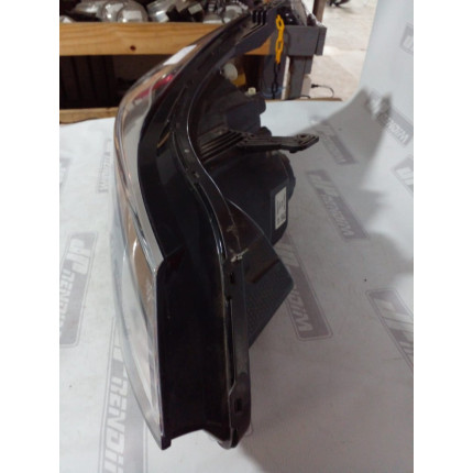 Farol Direito Chevrolet Cruze Hatch Sport sem Led C-61 Ano 2018 2019 2020 2021 2022 - Usado
