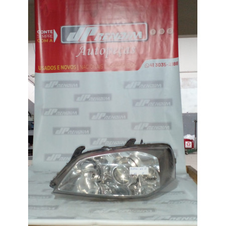 Farol Esquerdo Chevrolet Astra C-63 Ano 2003 2004 2005 2006 2007 a 2011 - Usado