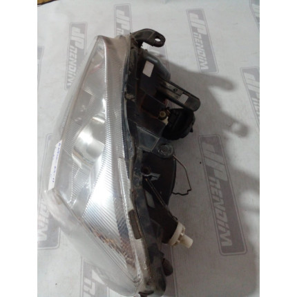 Farol Esquerdo Chevrolet Astra C-63 Ano 2003 2004 2005 2006 2007 a 2011 - Usado