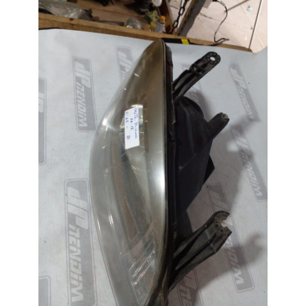 Farol Direito Chevrolet Celta-Prisma Máscara Cinza C-65 Ano 2006 2007 2008 2009 2010 2011 a 2015 - Usado