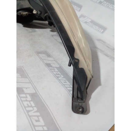 Farol Direito Chevrolet Spin C-68 Ano 2013 2014 2015 2016 - Usado