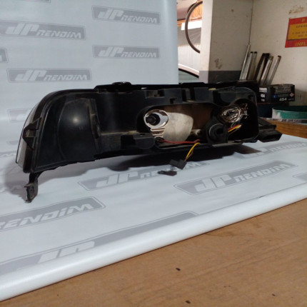 Farol Esquerdo VW Gol-Parati-Saveiro Vw-09 Ano 1999 2000 2001 2002 2003 2004 2005 - Usado